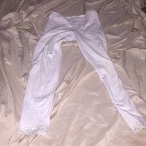 White leggings from Old Navy